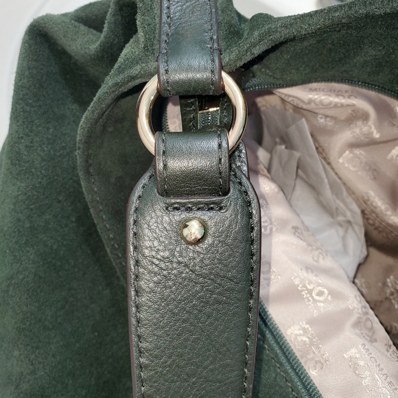 SOLD - New Michael Kors Olive / Malachite Hudson Downtown Hobo - Picture 6 of 8